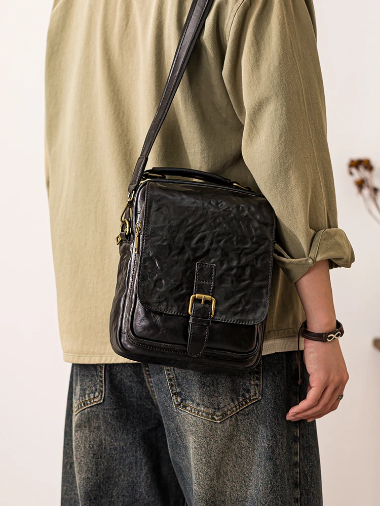 outdoor daily work natural high-quality first layer cowhide men mobile phone bag Vintage genuine leather shoulder crossbody bag