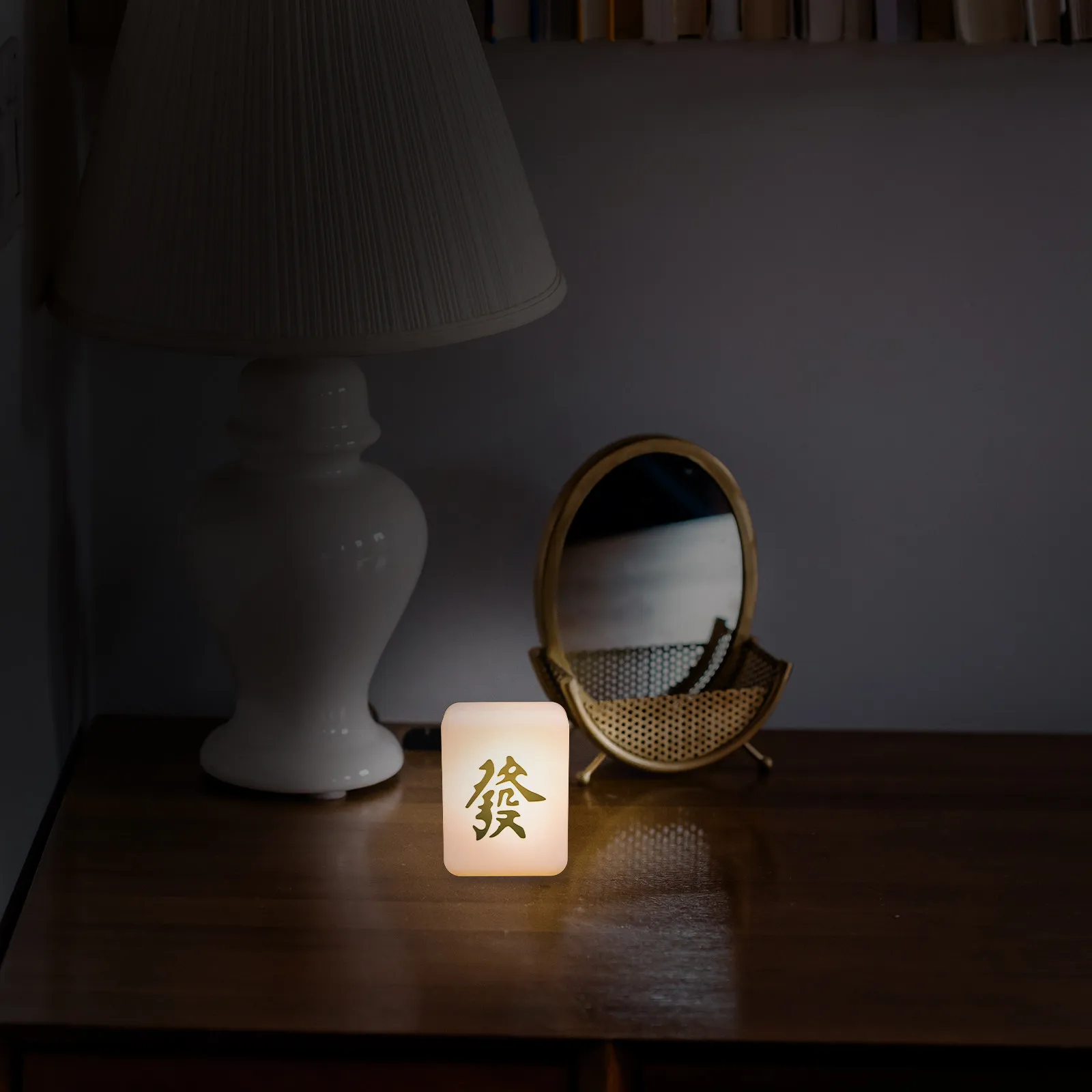 

1Pcs Mahjong Modeling Night Lamp Rechargeable Creative Bedside Light Fine Workmanship Long Service Life Compact Size Decorative
