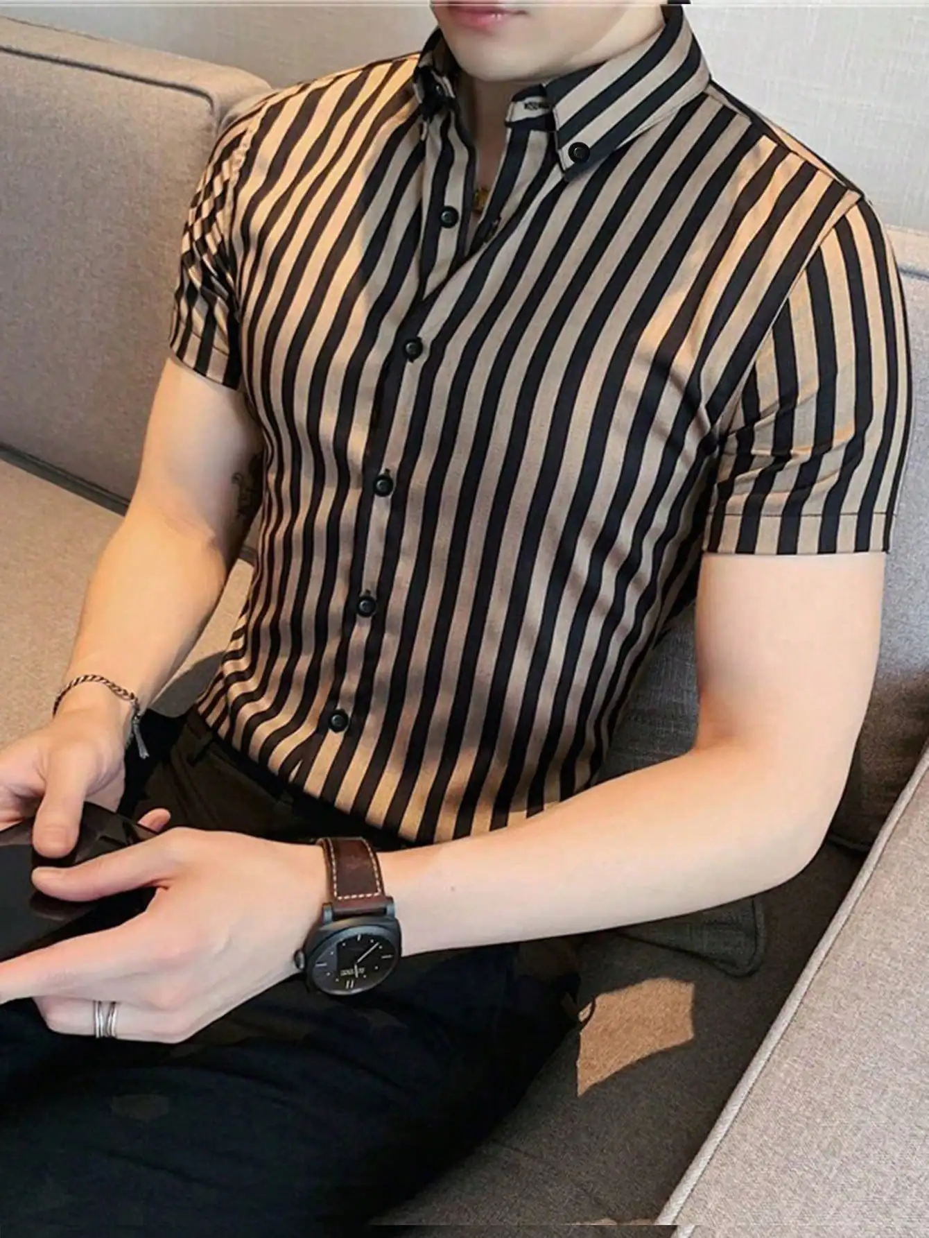 

Men's Vertical Stripe Short Sleeve Button-Down Shirt Casual Business Wear