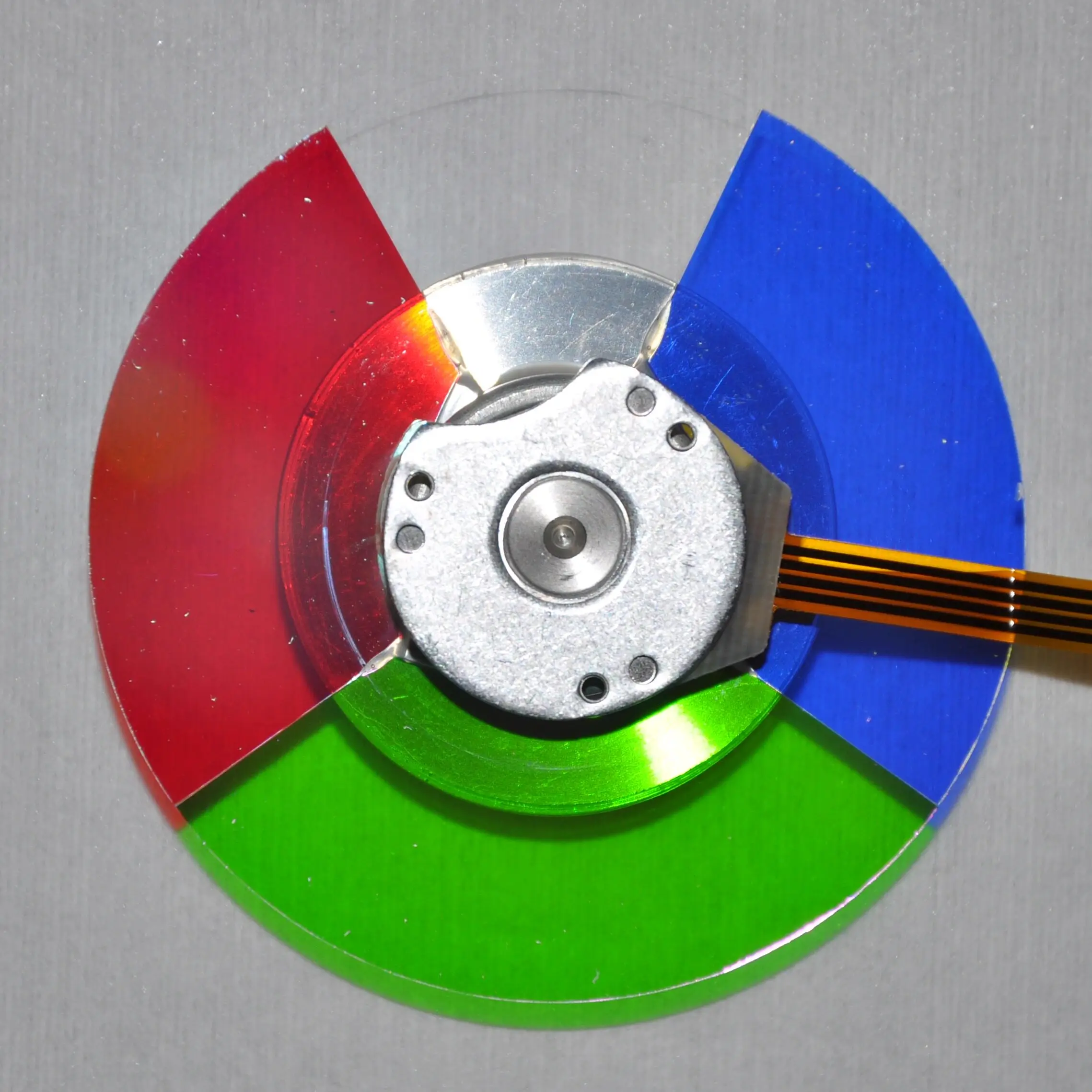 Brand New & Original for Panasonic FD550, FD600, FD605, FD630, FD635, FD670, FD680, PT-DW6300 Projector Color Wheel。