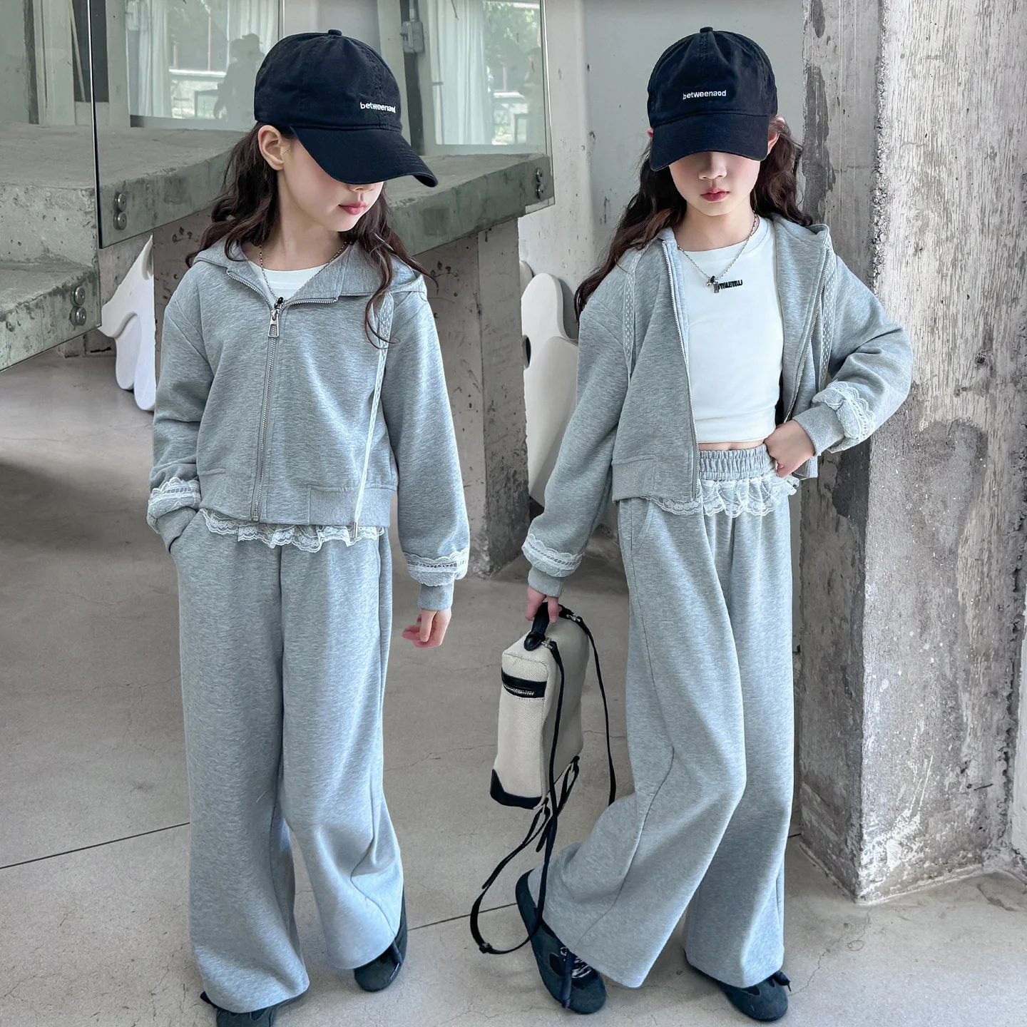 

2025 Spring and Autumn Girls' Children's Clothing High Quality High Quality Lace Set