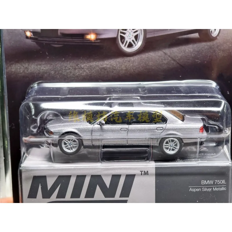 Diecast MINIGT 1:64 Scale BMW 750IL Aspen Blister Tag Packaging MGT00792-BL Alloy Car Model