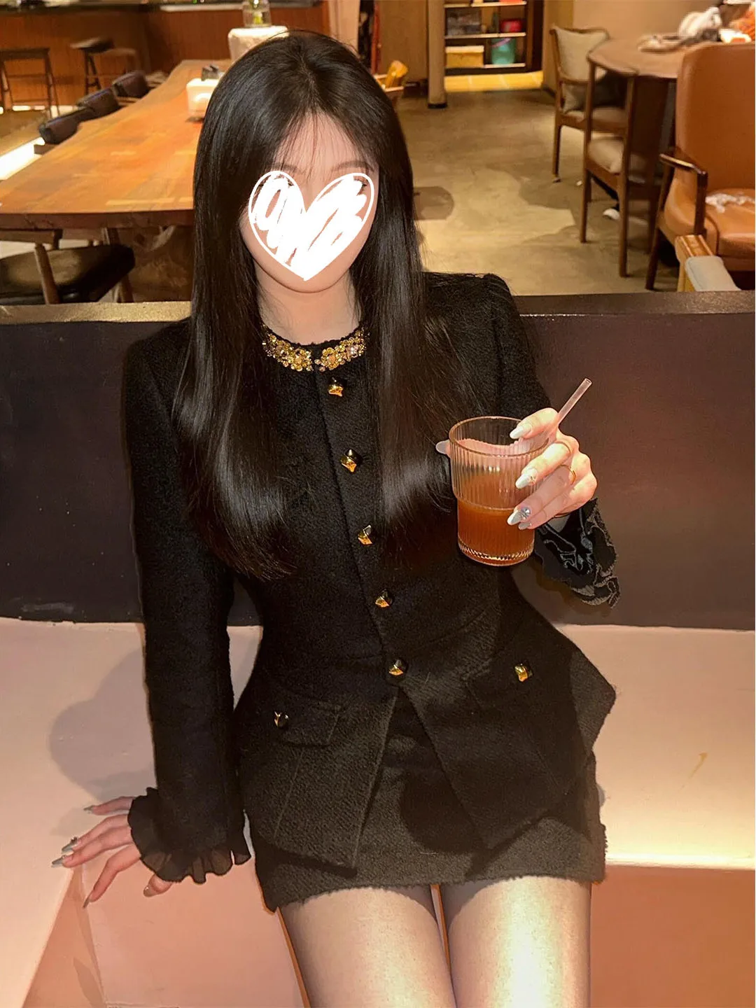 Conjunto de Chaqueta Corta Acolchada Negra y Falda, Estilo Lujoso para Mujer, Cintura Alta, Corte Ajustado y Evase, Traje de Dos Piezas para Uso Casual