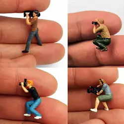 HO Scale Hand Painted Photographer Figure Resin People Model Doll Road Park Layout Scenario for Siku Desktop Decoration Accs