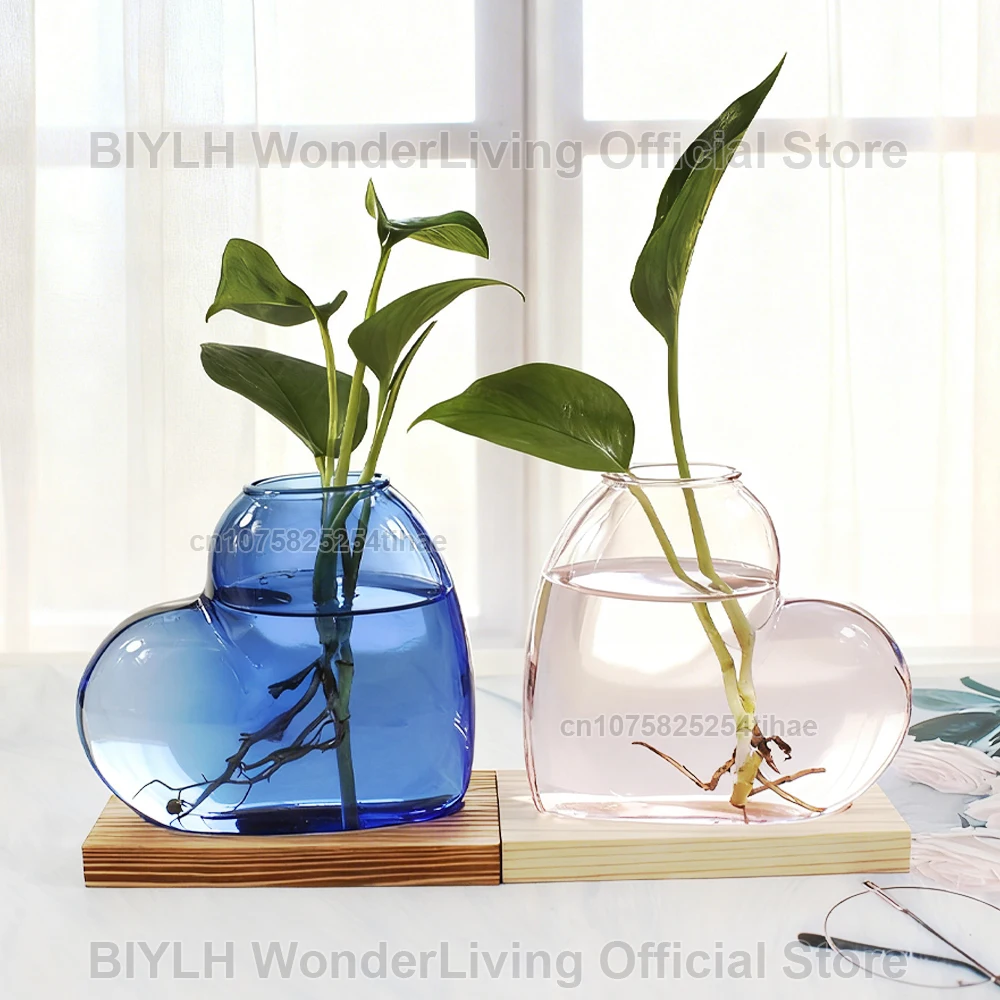 Blue Love Shaped Glass Vase with Wooden Stand for Propagation Small Hydroponic Plants Vase Home Decor Heart Glass Container Pink