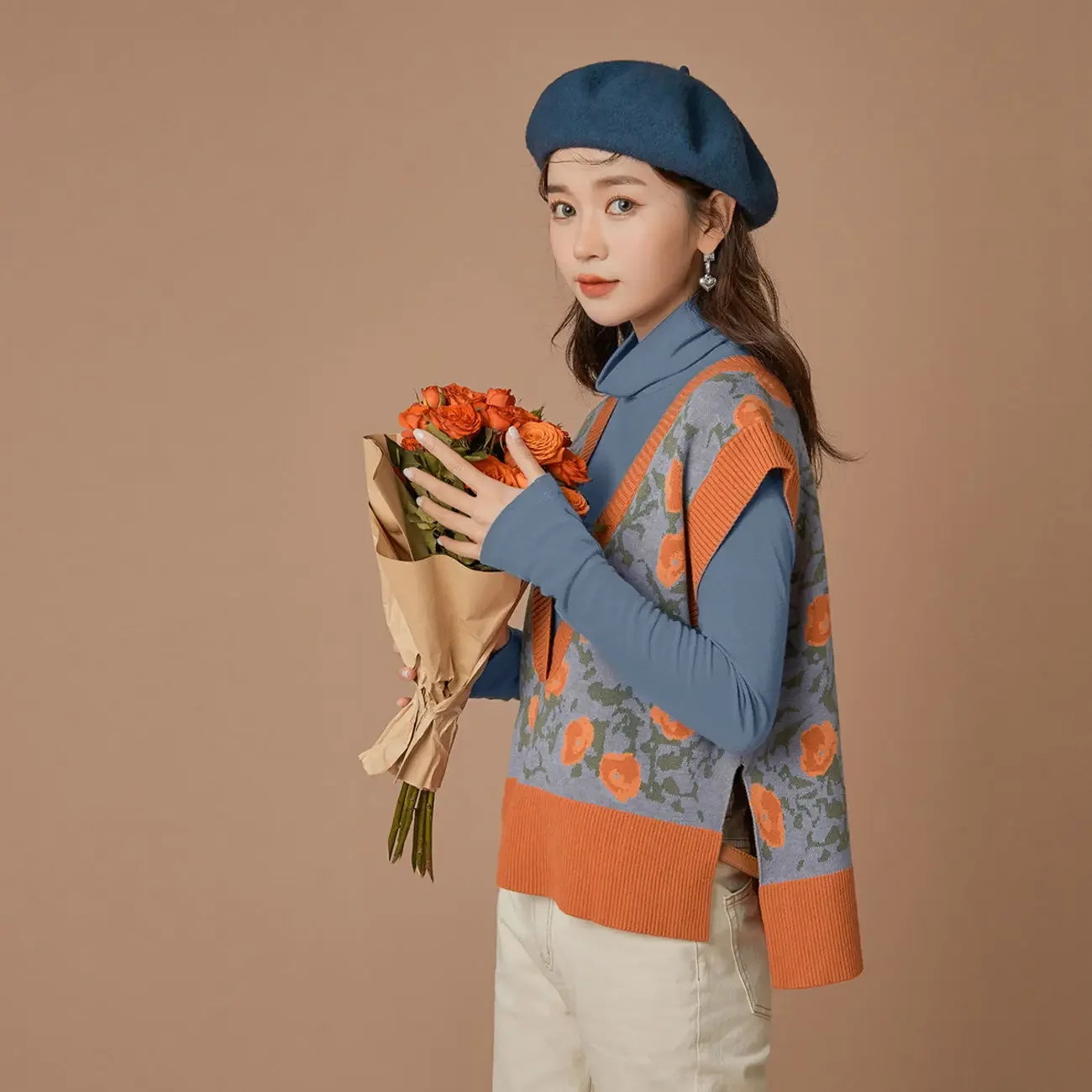 Orange Flowers Women\'s Knitted Vest Loose Pullover Female Sweater Waistcoat V-Neck Casual Tops 2024 Crochet Clothes on Offer Y2k