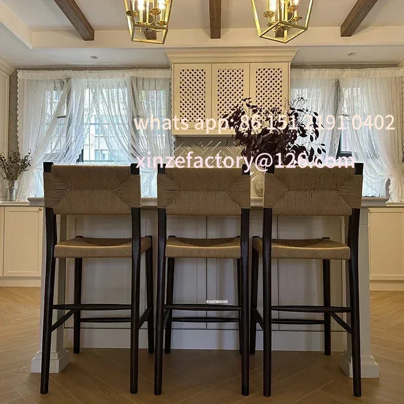 Sedie da bar in legno massello personalizzabili Sedie da bar nordiche Sedie da bar moderne e semplici per la casa Sgabelli da bar alti retrò in rattan D