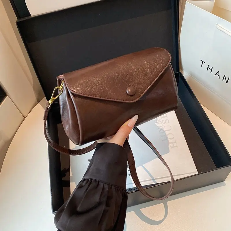 

Japanese Minimalist Design Cylinder Shoulder Bag Women Leather Large Capacity Pillow Crossbody Bag Ladies Versatile Casual Bags