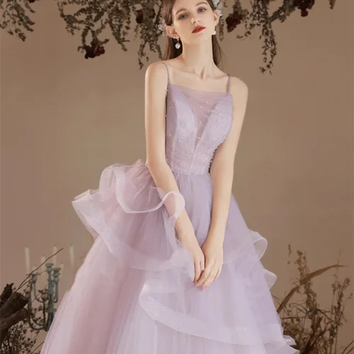 Abbigliamento da festa e vacanza