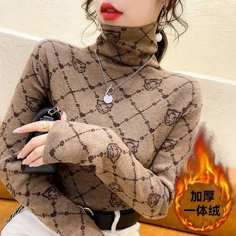 One Piece Velvet Women's Pile Collar with High Collar and Stylish Pullover Versatile Knit Sweater Tight Fitting Sweater Base