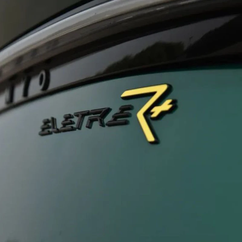 Para Lotus Eletre/Emira 3D Hood Emblema e tampas centrais da roda - Metal premium + conjunto de crachás com logotipo R + e modelos esportivos