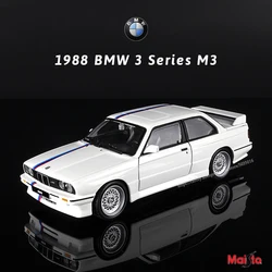 Bburago-Coche de aleación de simulación Roadster, modelo de fundición a presión, manualidades, decoración, Colección, herramientas de juguete, regalo, 1:24, blanco, BMW M3 (E30) 1988