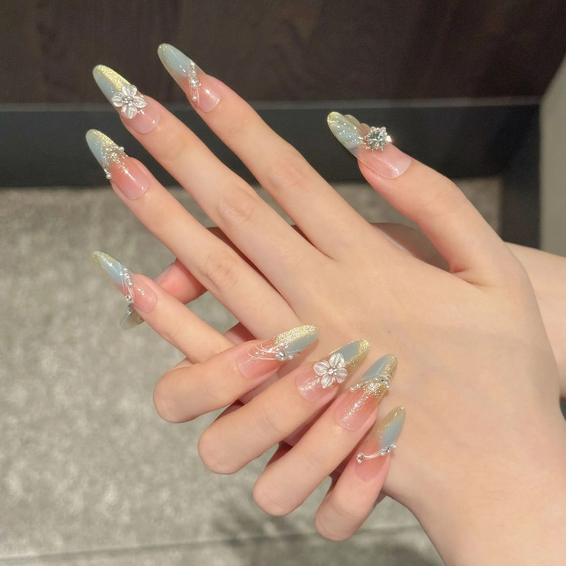 مجموعة أظافر مصنوعة يدويًا اضغط على عين القطة حورية البحر ثلاثية الأبعاد أظافر صناعية فرنسية مع غراء متوسط الطول من الأكريليك غطاء كامل أطراف أظافر مانيكير #4