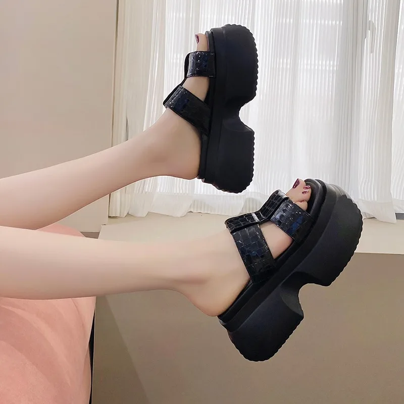 High quality 8cm Women Slippers Platform Wedges Summer Casual Women Shoes Outdoor Comfortable Beach High Slipper Dress Sandal