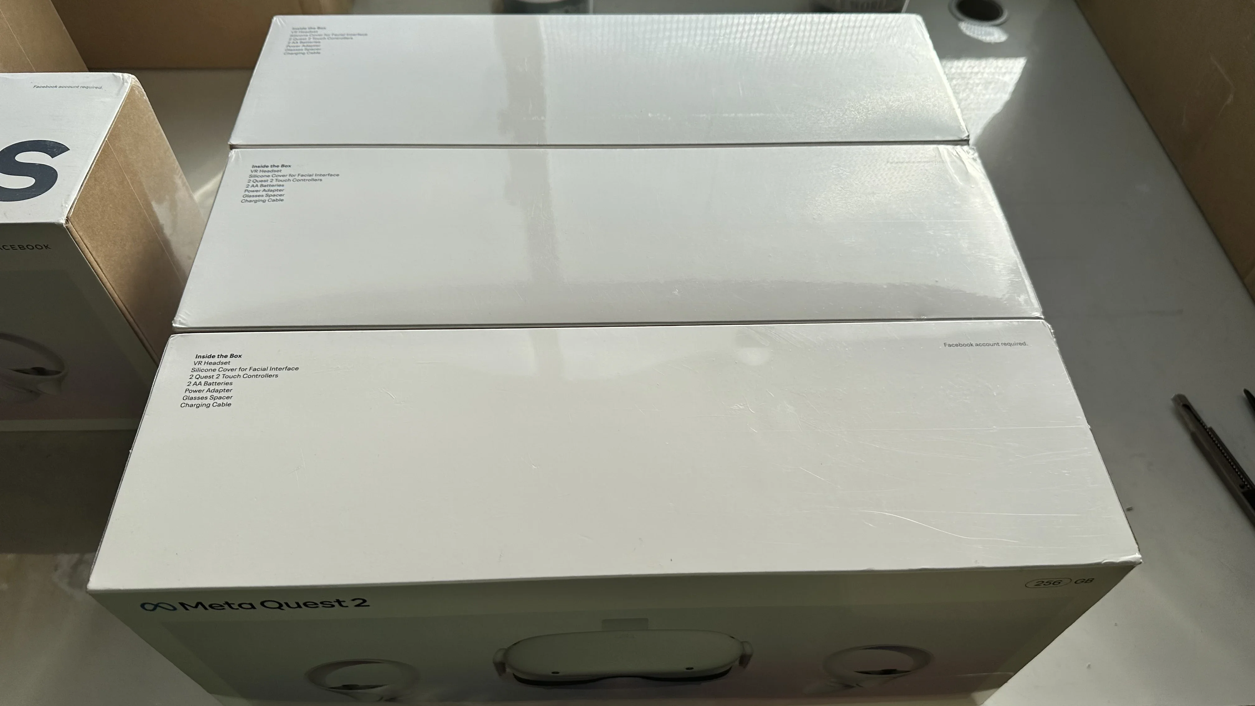 Oculus Meta Quest 2 Virtual Reality Headset All In One 3D VR Glasses with 8G + 64G/128G/256G Memory Support FOV 98 Degree