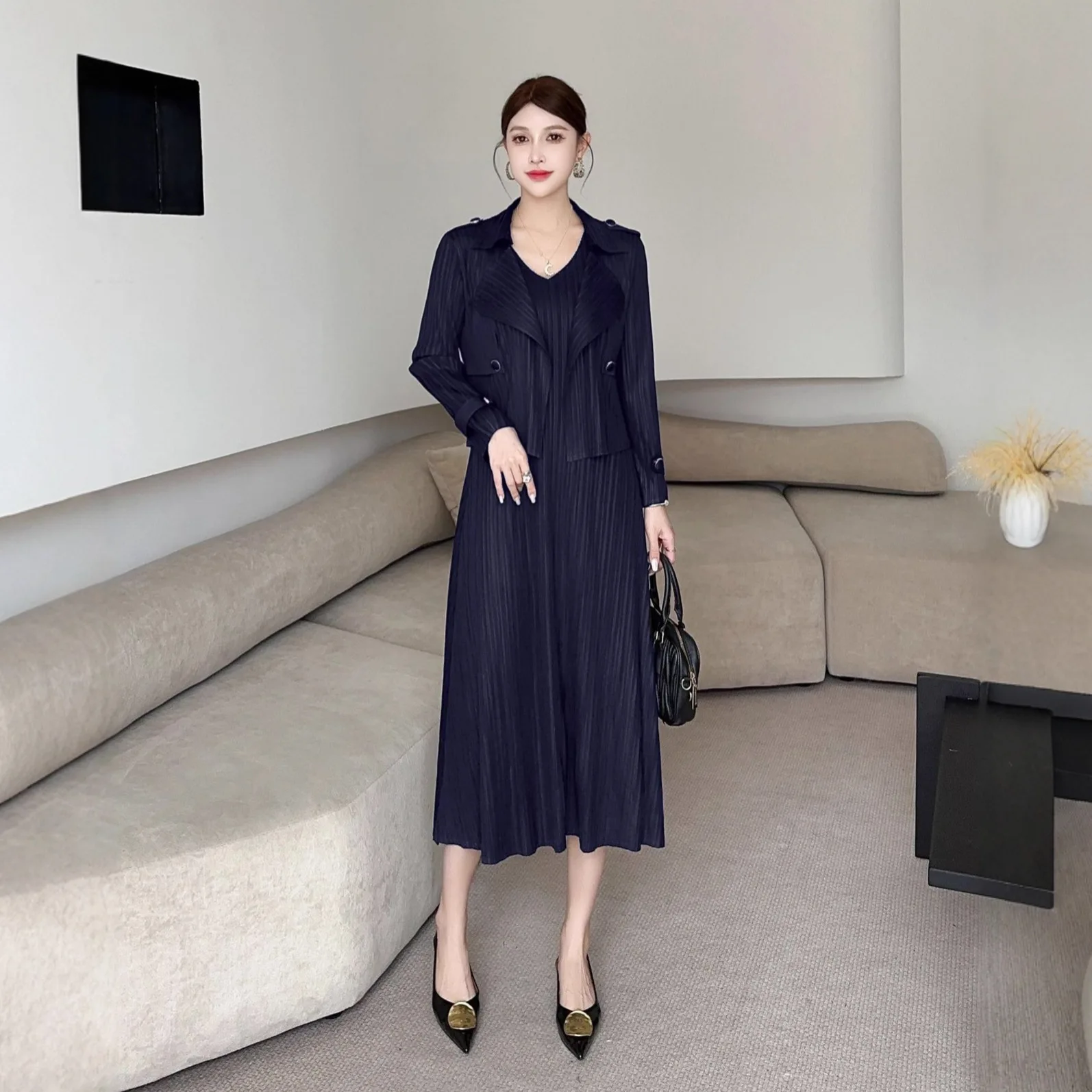 Miyake Pleated Autumn New Outfit Set for Women, Simple, Fashionable, High-end, Vest Skirt, Temperament Jacket Two-piece Set