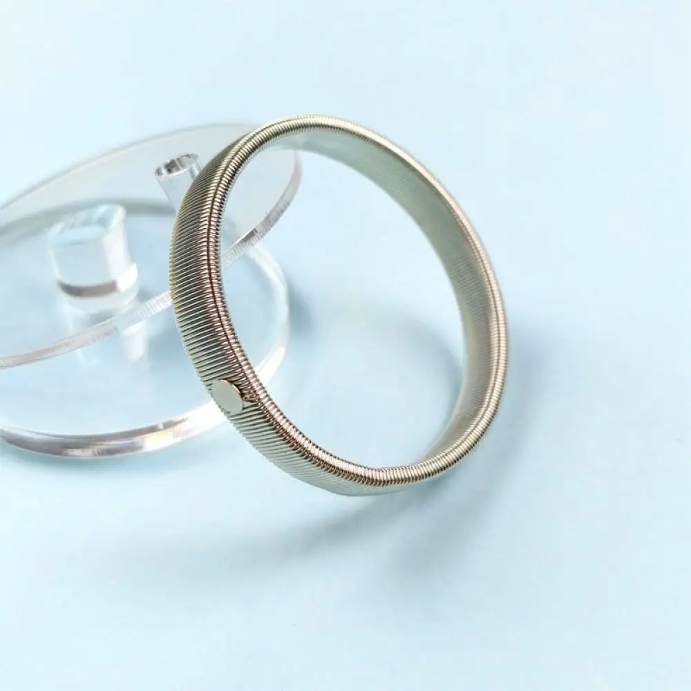 pulseira-de-metal-com-mola-para-homens-faixa-elastica-para-o-braco-acessorio-de-moda-bracadeira-acessorio-decorativo-duravel-estilo-moderno-para-homens