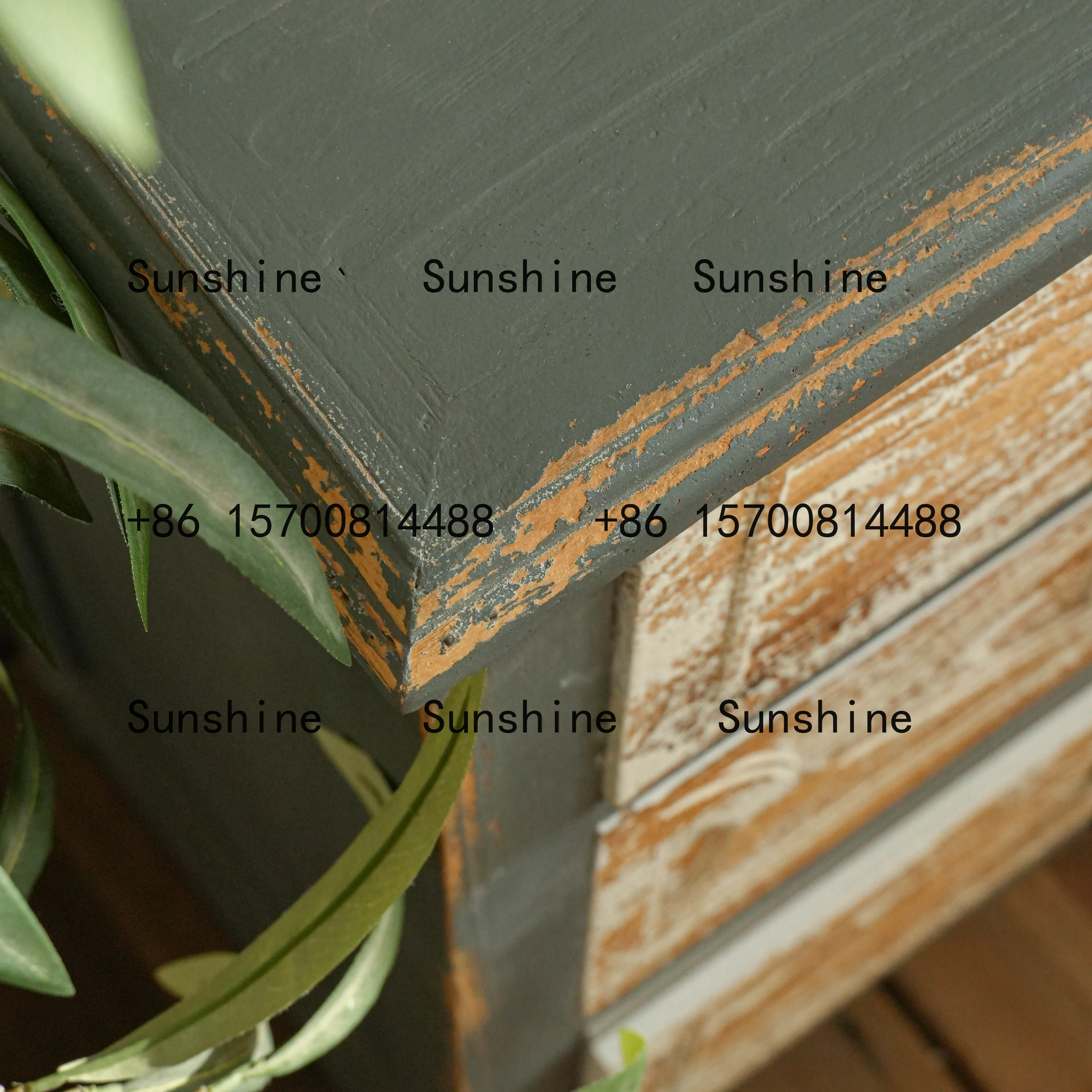 Mobile francese a tre cassetti grigio retrò inciso 61 * 35 * 82 cm