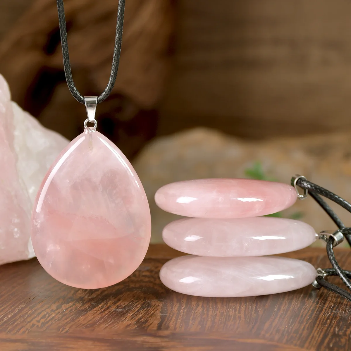 الأزياء الوردي كريستال قلادة بسيطة الحجر الطبيعي قطرة قلادة قلادة هدية مثالية للأشخاص
