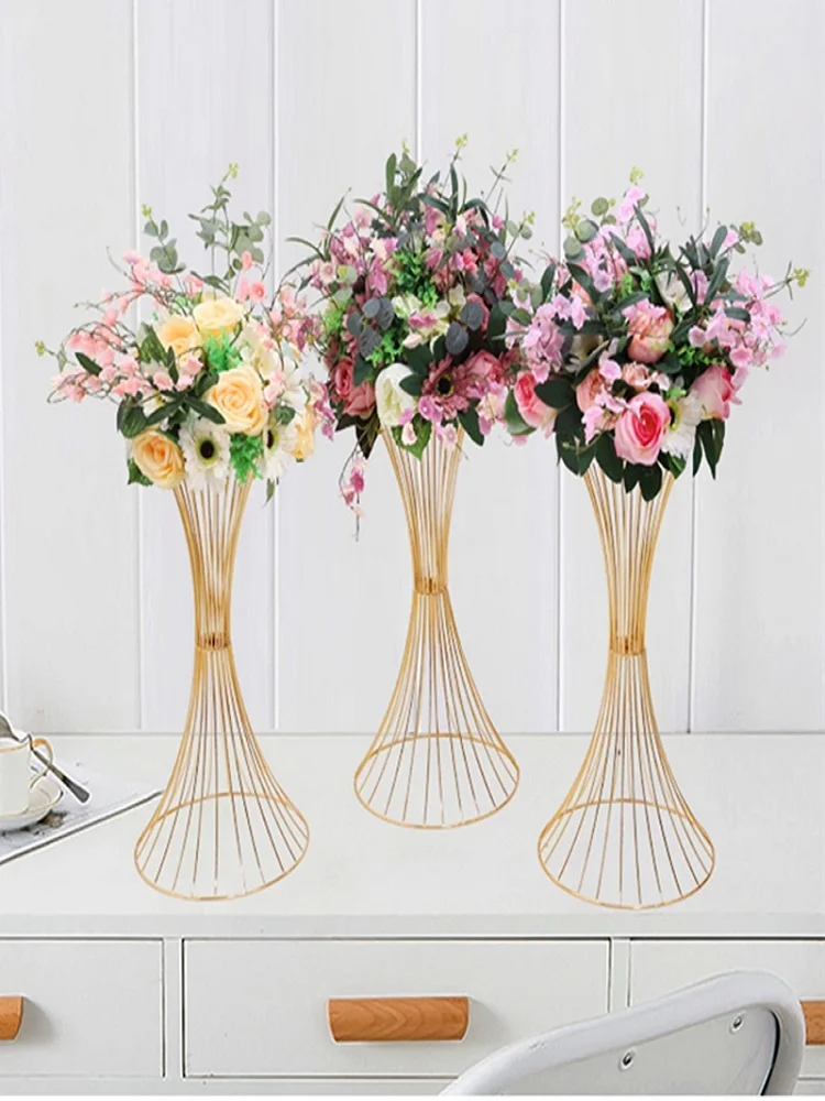 Imagem -02 - Ouro Flower Vasos Stands Metal Road Lead Wedding Centerpiece Flores Rack Decoração do Partido do Evento 60cm de Altura 10 Pcs