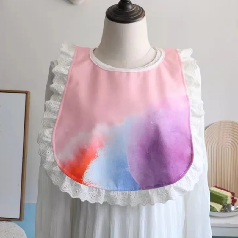 مريلة أطفال كبيرة الحجم لطيفة من الدانتيل الوردي للكبار قابلة لإعادة الاستخدام مقاومة للماء ومضادة للحشف ومضادة للزيت مريلة طعام للجنسين ABDL هدية حفلات لعب الأدوار