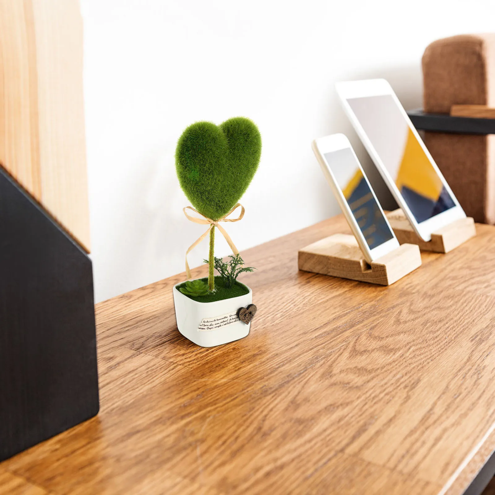 

Mini Artificial Heart Shaped Potted Plant Small Ceramic Flowerpot Home Table Window Decor Small Decorative Plants for Office