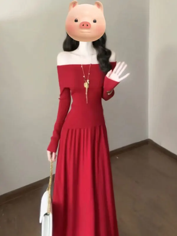 

Красный вязаный комплект из топа на одно плечо и юбки: комфортный зимний модный ансамбль в стиле Gentle Wind для повседневной носки