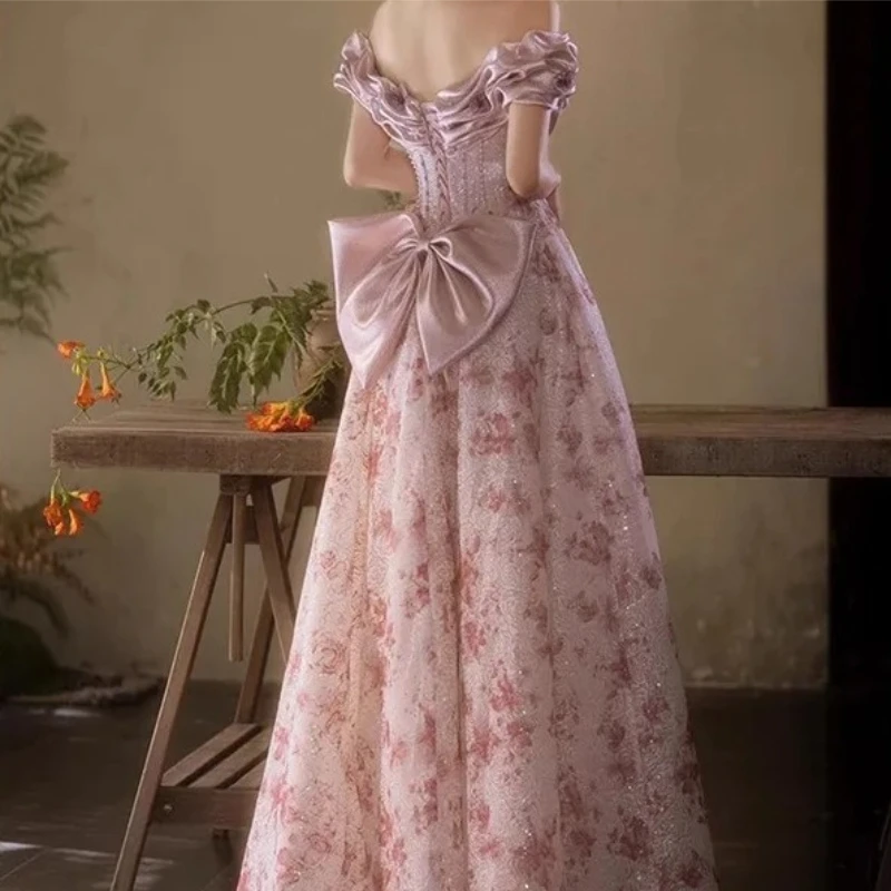 2025 Abito da fidanzamento per banchetti estivi delle nuove donne Abito da toast retrò francese alla moda Abito monospalla di alta qualità