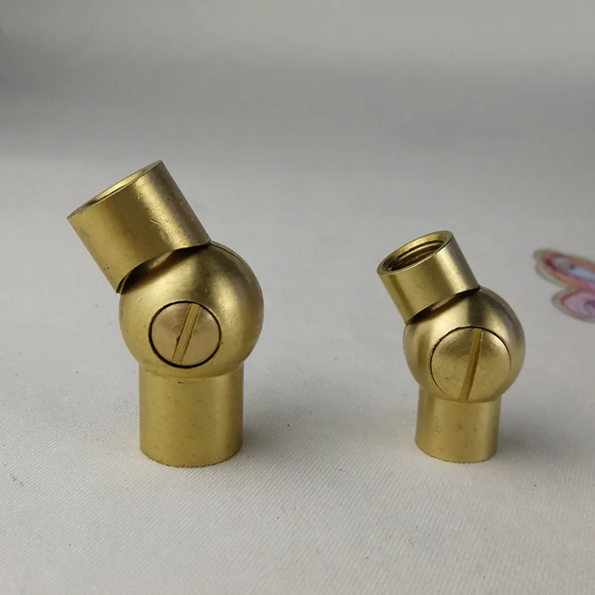 

Pure Brass Lamp, Universal Shaking Head, Copper Steering Head, Wall Lamp Accessories, Universal Joint M10, Internal Teeth, Small