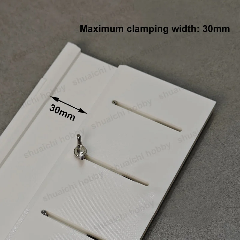 1PCS 3D Printed Universal Clamping Jig for Scale Tank Track Model Max Clamping 30mm Non-slip Splicing Aid PETG DIY Assembly Tool