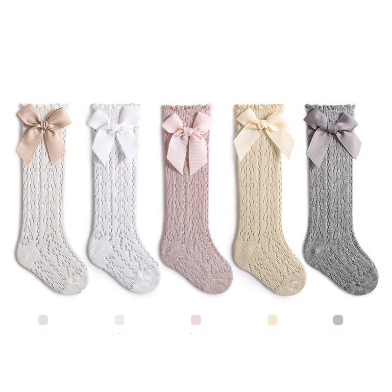 2pairs/lot Hollow Knotbow Infant Girl Long Socks Loose Ruched Baby Girl Over Knee Socks Pure Color White High Newborn Girl Socks