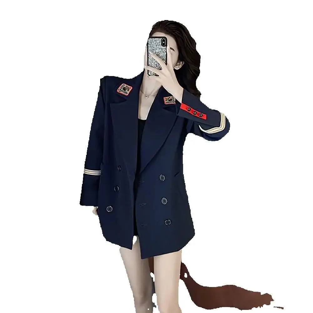 

Ln Spring And Autumn Ms Leisure Suit British Style Korean Fashion, Hepburn Style Embroidery, Long-sleeved Temperament Coat Tide.