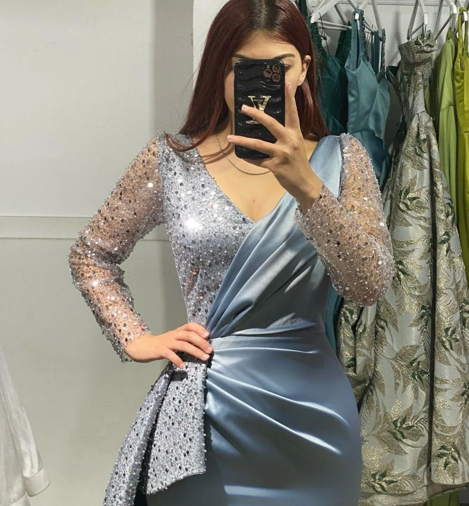 Glitter Elegant Mermaid Evening Dress Sparkly V-Neck Long Sleeves Pleated Prom Dress Ruffles Shiny Satin Party Gowns Customized