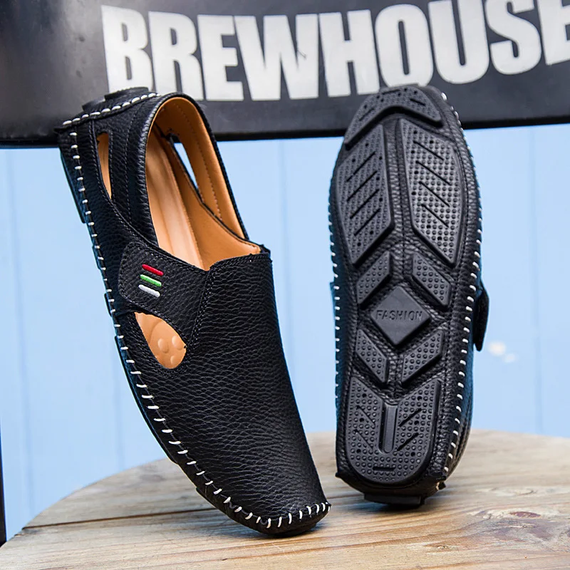 Casual Men's Slip-On Loafers Perforated Breathable Beach/Outdoor Shoes Hand-Stitched Non-Slip Daily Wear Footwear Fit Comfort