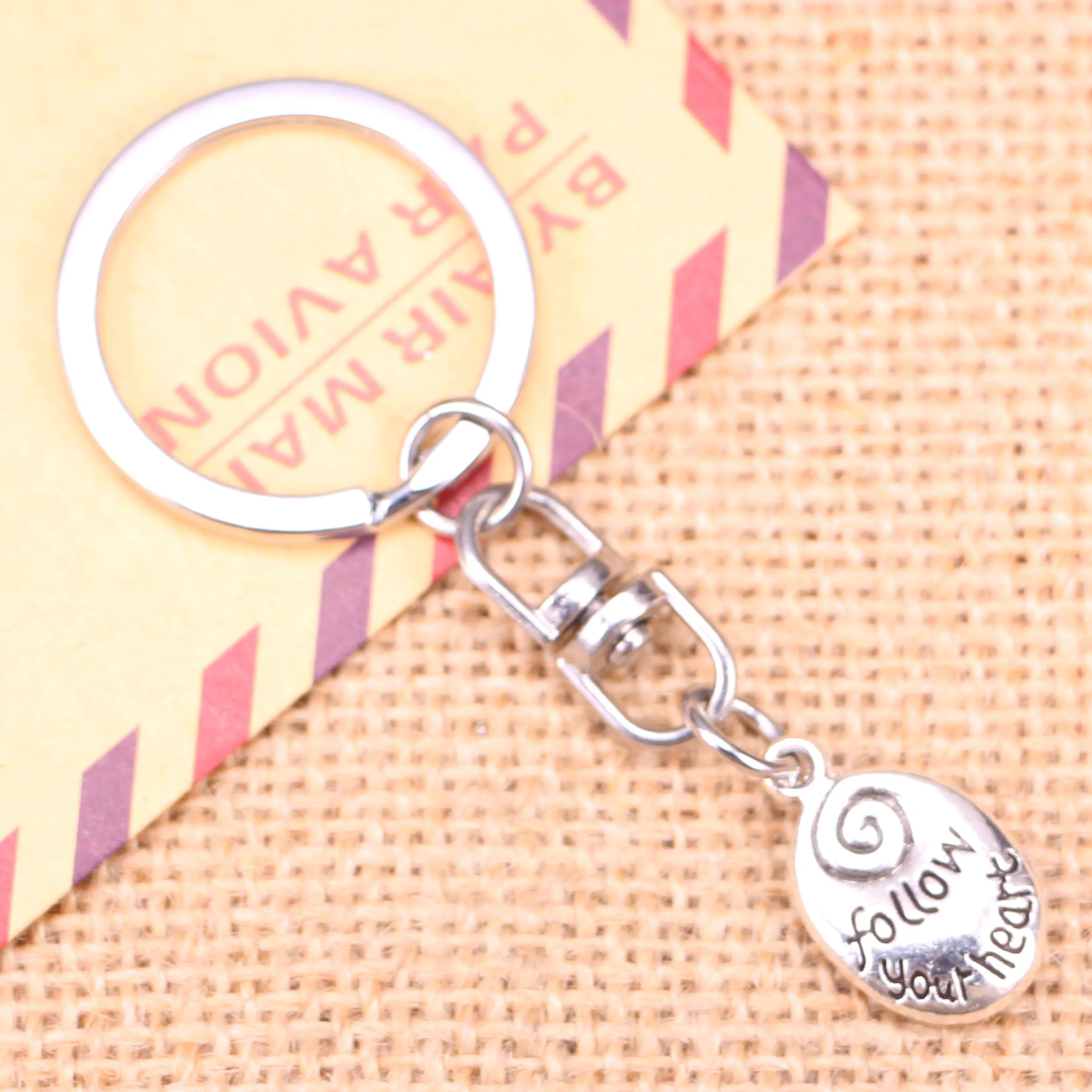 20pcs New Fashion Keychain 20x12mm Follow Your Heart Pendants DIY Men Jewelry Car Key Chain Ring Holder Souvenir For Gift