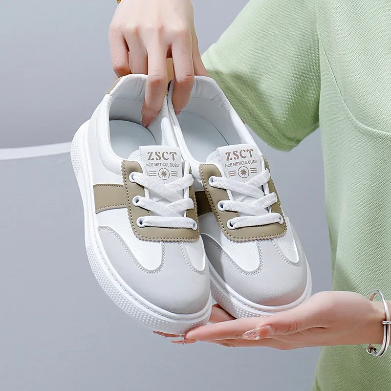 أحذية رياضية نسائية جديدة ذات نعل سميك من الجلد أحذية جري كاجوال عصرية للخروج مصممة للسيدات