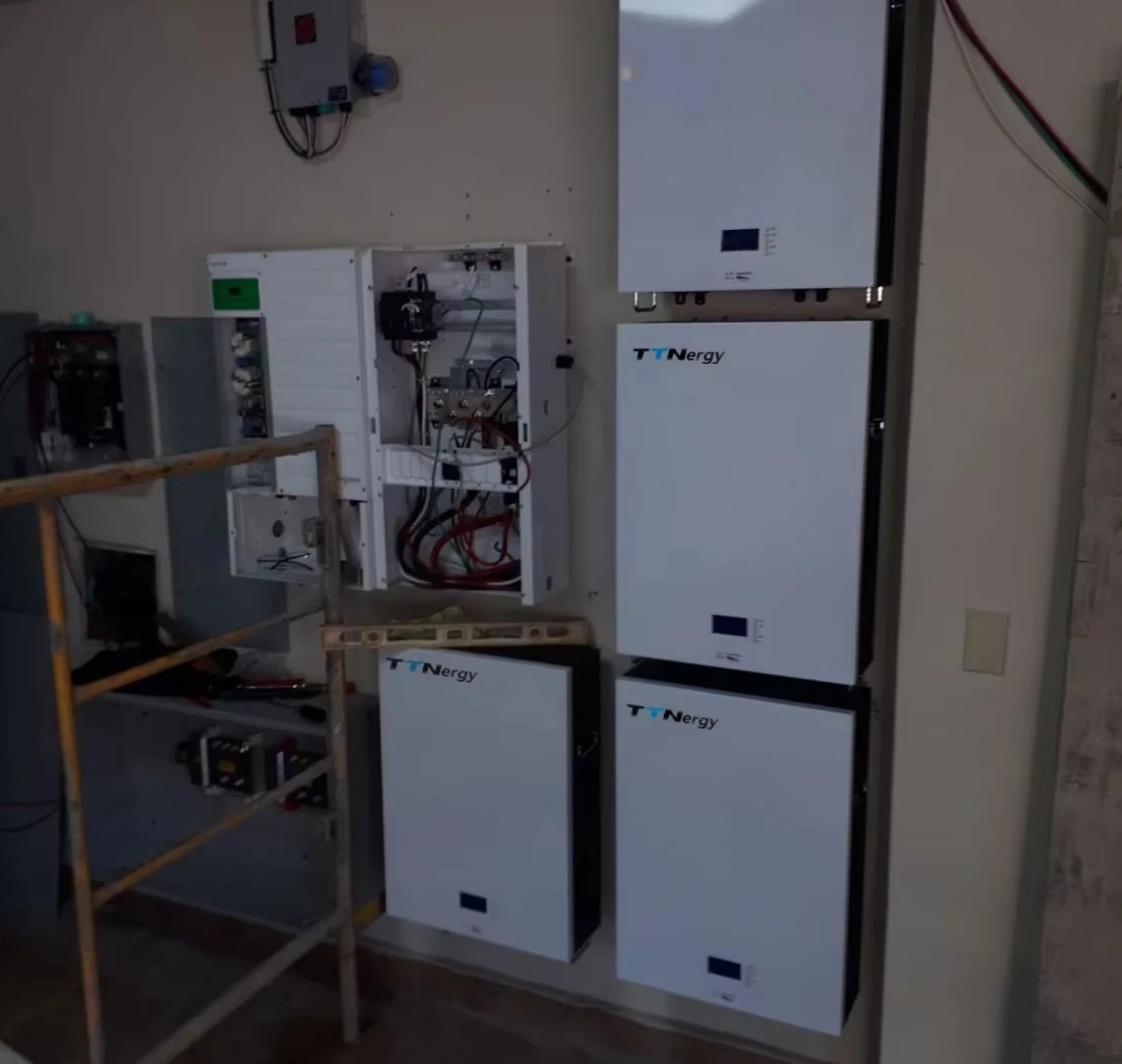 1kw 1kva 2kw 2kva 3kw  5kw 5kva 6kw 6kva 6.2kw 10kw 10kva 11kw 11kva 12v 24v 48v Onduleur Solaire Hybride Hybrid Solar Inverter view 5