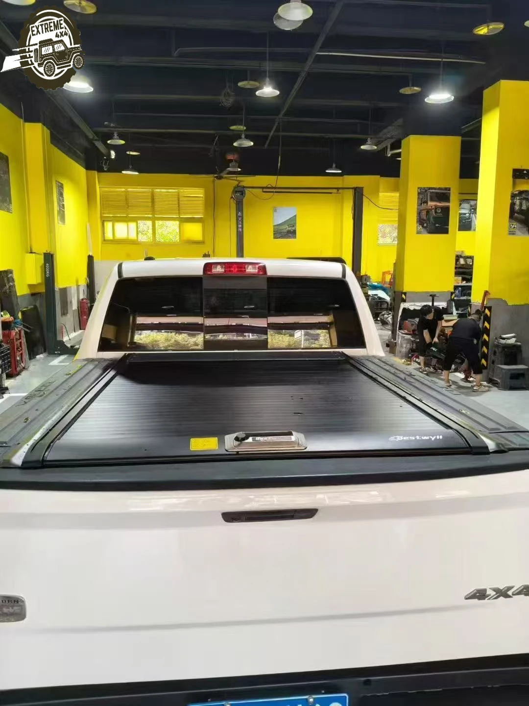 EXTREME Hard Tonneau Cover Aluminum Alloy Truck Bed Cover Roller Lid Waterproof Roller Cover for Dodge RAM 1500 With RAM Box