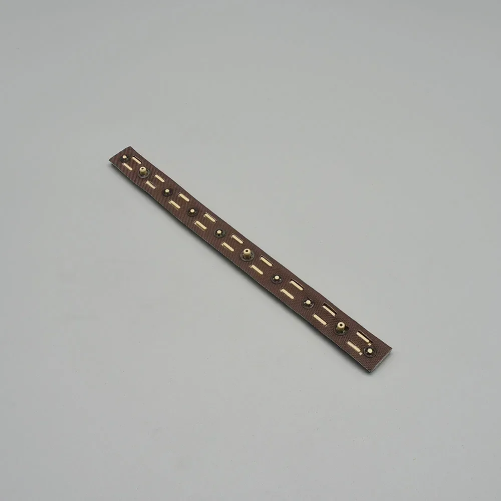 

302RV93050 FK-1150 Держатель масляной накладки для Kyocera P2040 P2235 M2135 M2235 M2540 M2635 M2640 M2735 M2835