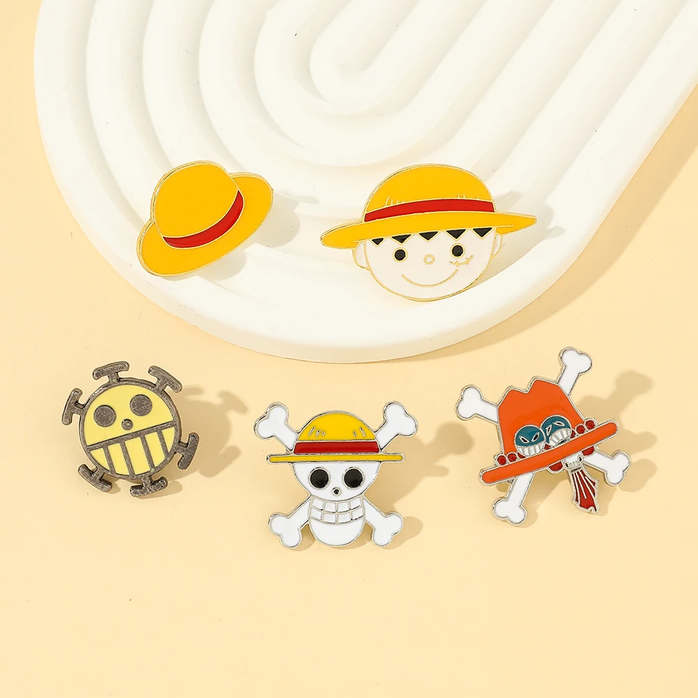 5 Pcs Cartoon Monkey D. Luffy Brooch Creative Skull Enamel Pin Backpack Clothing Jewelry Metal Badge Accessories Gift for Friend view 2