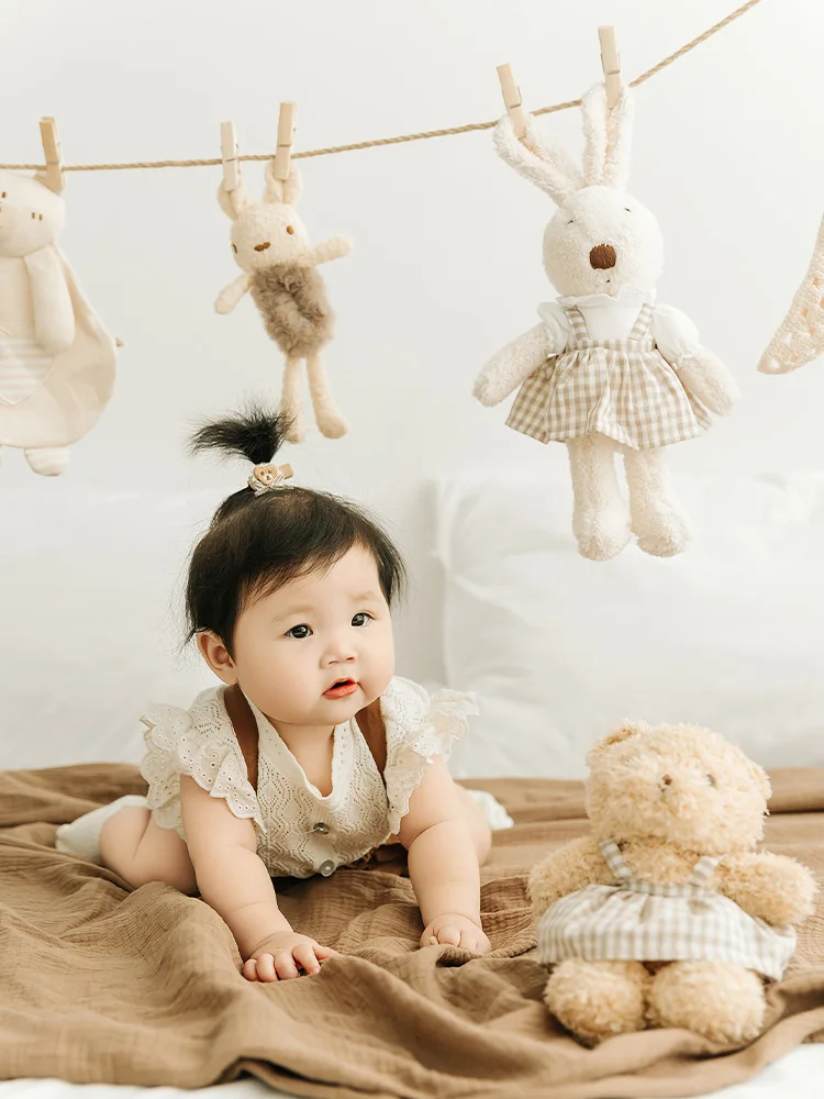 

Summer Baby Costume Lace Vest+Overalls 2pcs Photography Outfit Rabbit Dolls Studio 100 Days Infant Dolls Party Photo Shoot Theme