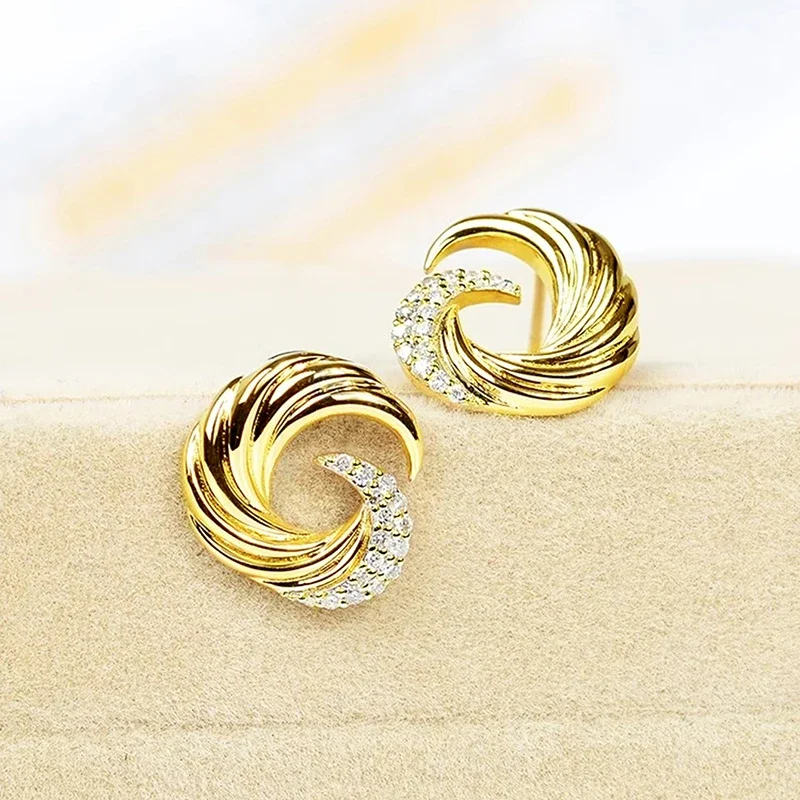 Huitan Noble Whirlwind Design Stud Earrings with Shiny Cubic Zirconia Gorgeous Party Jewelry for Women Charms Ear Accessories