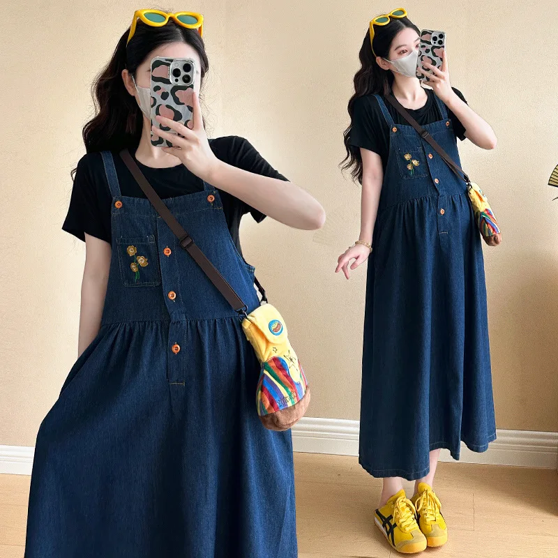 Maternity Set 2026 Summer New Retro Black Short Sleeve Top And Flower Embroidery Denim Overall Dress With Pockets Two Piece Set