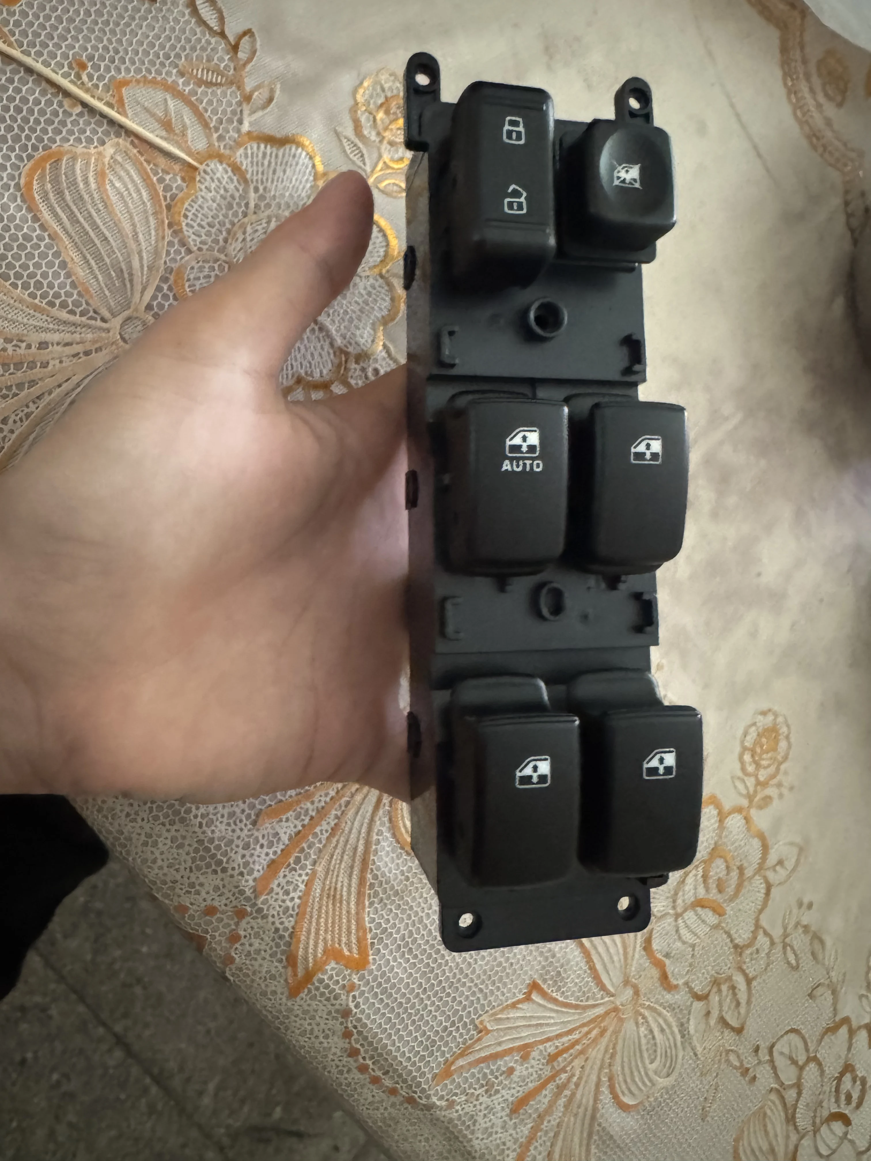 

3750200U2210 3750200U8 Переключатель стеклоподъемника подходит для JAC Refine S3 первого и второго поколения