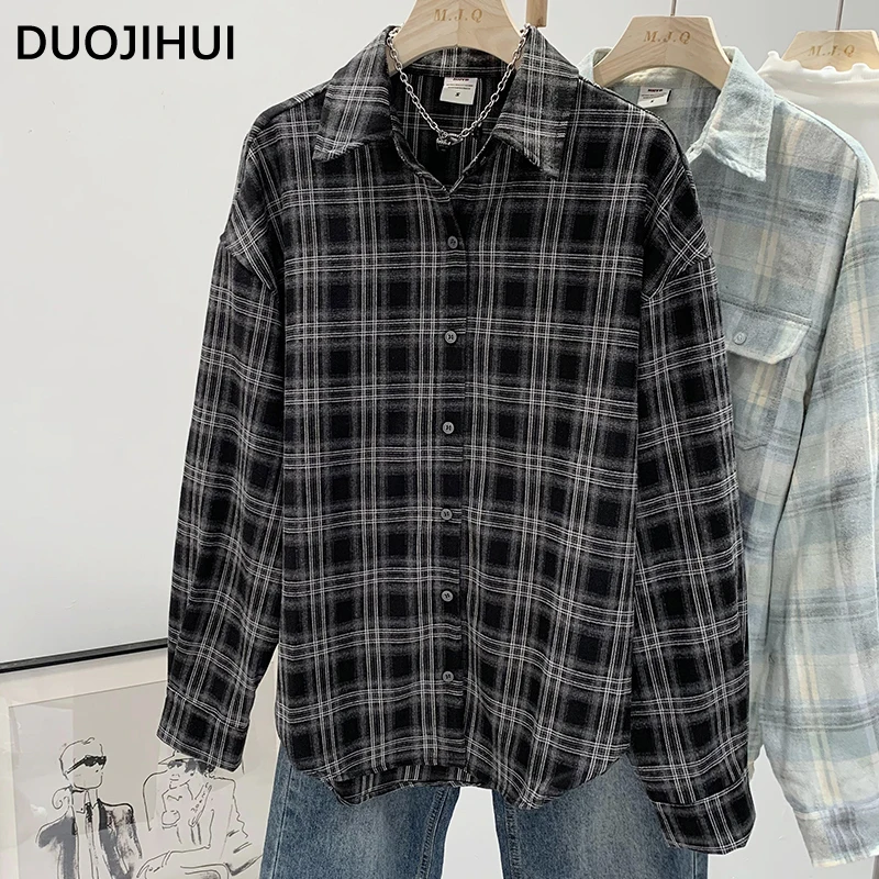 

DUOJIHUI Vintage Classic Chic Plaid Loose Female Shirt Autumn New Basic Single Breasted Fashion Simple Casual Black Women Shirt