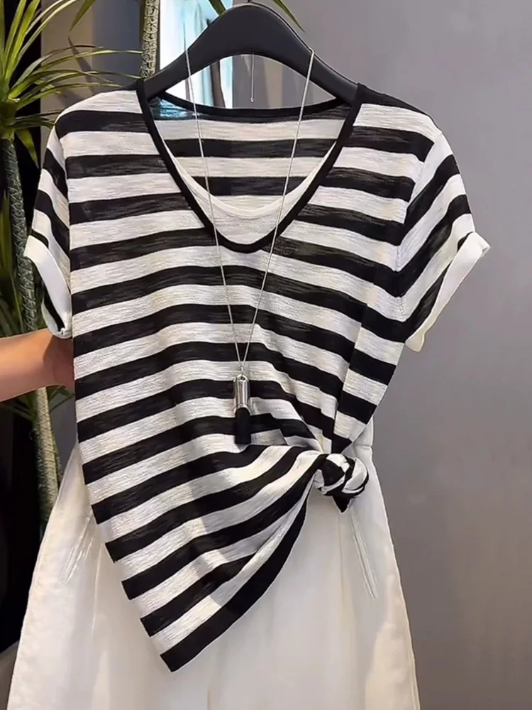 

Faionable Stripe Color Blo Design ort Sve Top Korean Sle Straight Cut Silken Women's Summer irt Slimming Effect