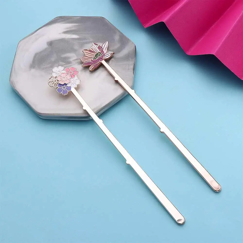 Special Metal Lotus Flower Students School Supplies Reading Assistant Bookmarks Page Label Book Support