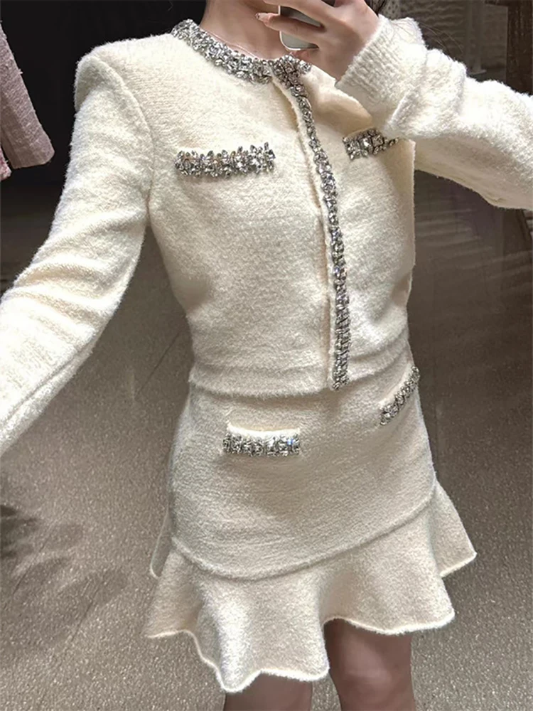 Ivory white knitted cardigan half skirt two-piece temperament elegant diamond jewelry knitted jacket fishtail skirt suit