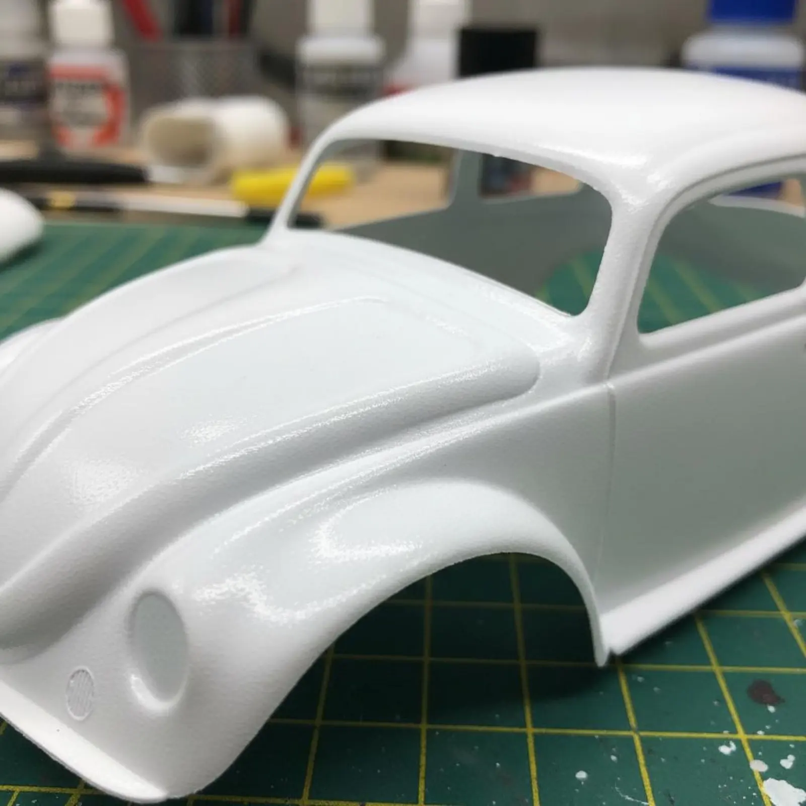 

1/30 Scale Car Body Long-Lasting Painted Beetle Body Shell All-Terrain Truck Shell Effect Resistant Hobby Equipment Glossy