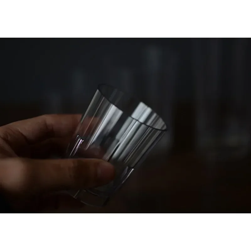 خدع سحرية لتقليل زجاج الحليب - أوهام من 1 إلى 3 أكواب للمرحلة والقريبة والألعاب الكلاسيكية للحفلات